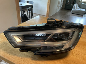 AUDI A3/S3 2016-2019 ЛЕВАЯ LED ФАРА 8V0941033C 90104562 A (1 фото из 6)