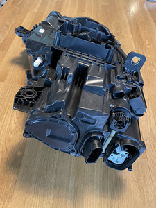 AUDI A3/S3 2016-2019 ЛЕВАЯ LED ФАРА 8V0941033C 90104562 A (5 фото из 6)