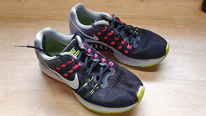 Кроссовки Nike 38,5 (1 фото из 3)