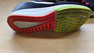 Кроссовки Nike 38,5 (2 фото из 3)