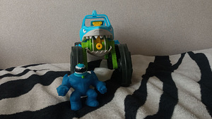 Stretch And Strike Thrash Mobile auto. (2 foto / 3)