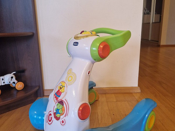 Chicco kõndimistugi. Muusikaline kõndimistugi..