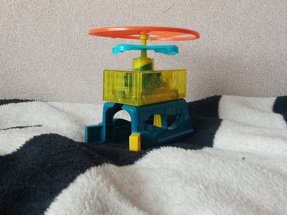 Игрушечная вертушка Hot Wheels