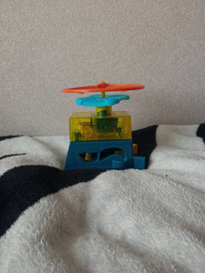 Mänguasi pöörlev Hot Wheels (2 foto / 2)