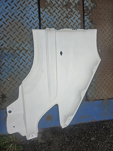Mercedes-benz Vasak esitiib/eesmine vasak tiib (1 foto / 2)