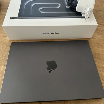 Apple MacBook Pro 14 M3 Pro 512GB 18GB RAM ENG/RUS Garantii