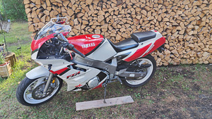 Yamaha FZR 600 Genesis 67кВт (7 фото из 7)