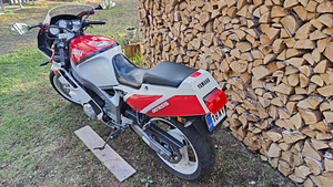 Yamaha FZR 600 Genesis 67кВт (5 фото из 7)