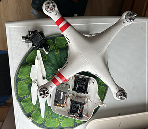 Запасные части для DJI Phantom. (1 фото из 5)
