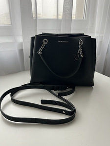 Armani (1 фото из 3)