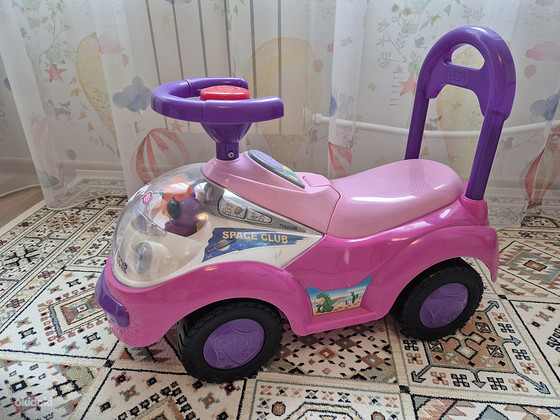 Laste auto Space club