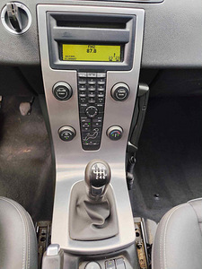 2005 Volvo V50 Momentum (3 foto / 10)