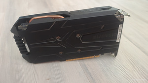 Gigabyte WindForce II GTX 1050 2GB OC (2 фото из 3)