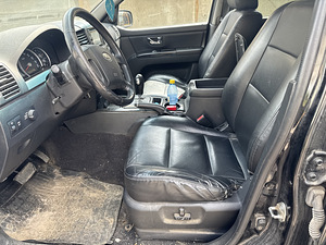 Kia Sorento varuosadeks 2009. aasta (8 foto / 10)