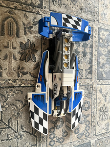 LEGO Technic 42045 – Hydroplane Racer (1 foto / 2)
