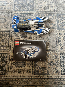 LEGO Technic 42045 – Hydroplane Racer (2 foto / 2)