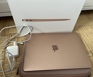 MacBook Air 2020 Retina 13 (1 фото из 2)