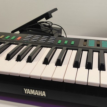 Синтезатор Yamaha PSR-22