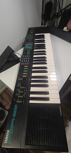 Süntesaator Yamaha PSR-22 (4 foto / 4)
