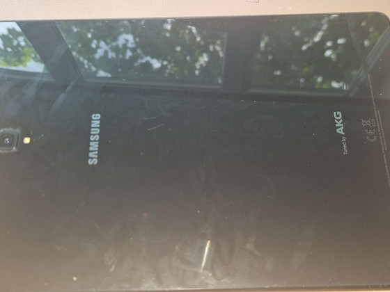 S4 tab - esiklaas katki SMT835
