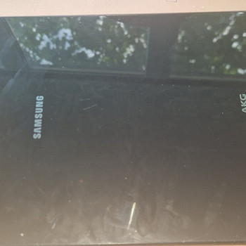 S4 tab - esiklaas katki SMT835