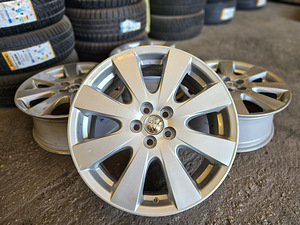 Toyota Оригинальные Диски R 17 ( 5 x 100 ) (1 фото из 5)
