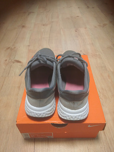 Кроссовки детские Nike (2 фото из 4)