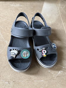Crocs , размер J2 (1 фото из 4)