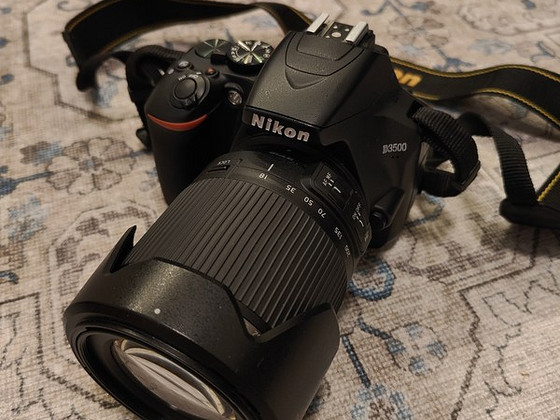 Nikon D3500 + Tamron 18-200mm + statiiv
