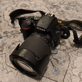 Nikon D3500 + Tamron 18-200mm + сумка