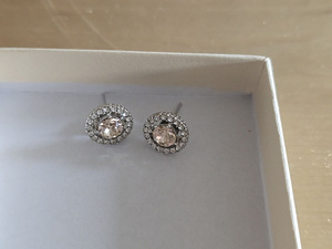Серьги Lily and Rose (5 фото из 9)