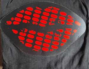 UUS! LED t-särk,mis vilgub muusika taktis.L-XL SUURUS (1 foto / 3)