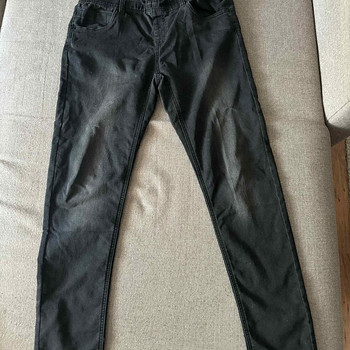Müüa poiste pikkad püksid suurus 164 cm.