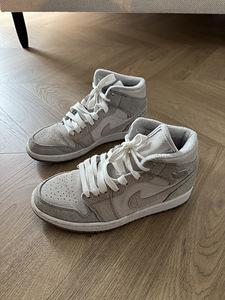 Air Jordan 1 Mid Particle Grey EU 40.5 + tasuta transport (3 foto / 6)