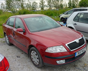 SKODA OKTAVIA 1,6 БЕНЗИН 75 КВТ, ЗАПЧАСТИ (2 фото из 9)