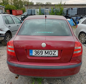 SKODA OKTAVIA 1,6 БЕНЗИН 75 КВТ, ЗАПЧАСТИ (5 фото из 9)