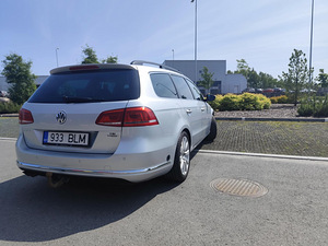 Volkswagen Passat (2 фото из 14)