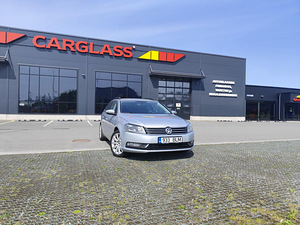Volkswagen Passat (10 фото из 14)