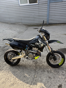 Suzuki Drz 400 sm 2007 (1 foto / 1)