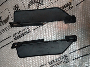 Toyota Land Cruiser 150 76851-60010 76852-60010 (1 foto / 2)