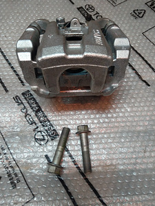 Toyota Lexus 47850-48160 46310-33010 90105-14218 (3 foto / 3)