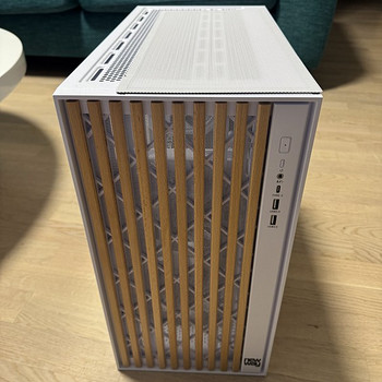 RTX 4080 SUPER Gaming PC | Ryzen 7 9800X3D | 32GB DDR5 | 2TB