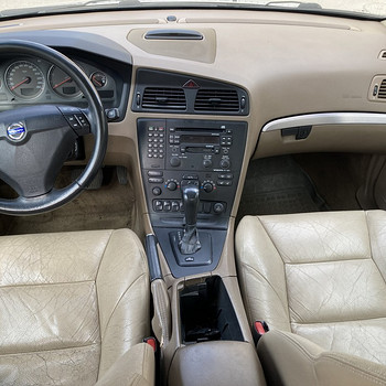 Volvo S60 nahk istmed