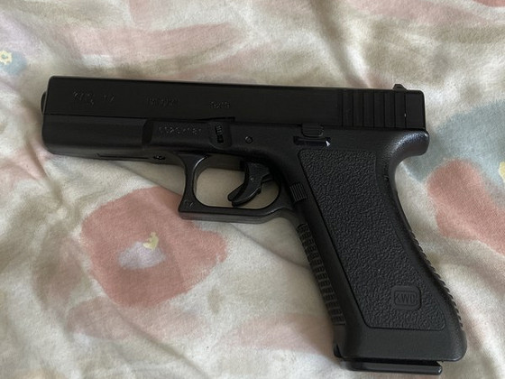 AIRSOFT GUN GLOCK 17
