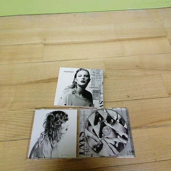 Taylor swift cd-reputation