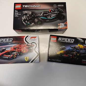 LEGO Technic 42165; Speed 77242, 77243