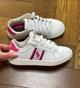 Ralph Lauren tüdrukute tossud. Suurus 30. (1 фото из 3)