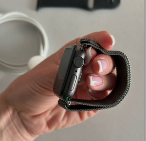 Продаются часы Apple Watch Series 6 в состоянии, близком к новому. Использовалис... (2 фото из 4)