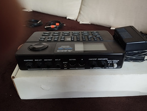 ALESIS SR16 (2 фото из 2)