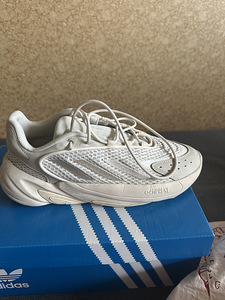 Adidas Ozelia (3 foto / 6)